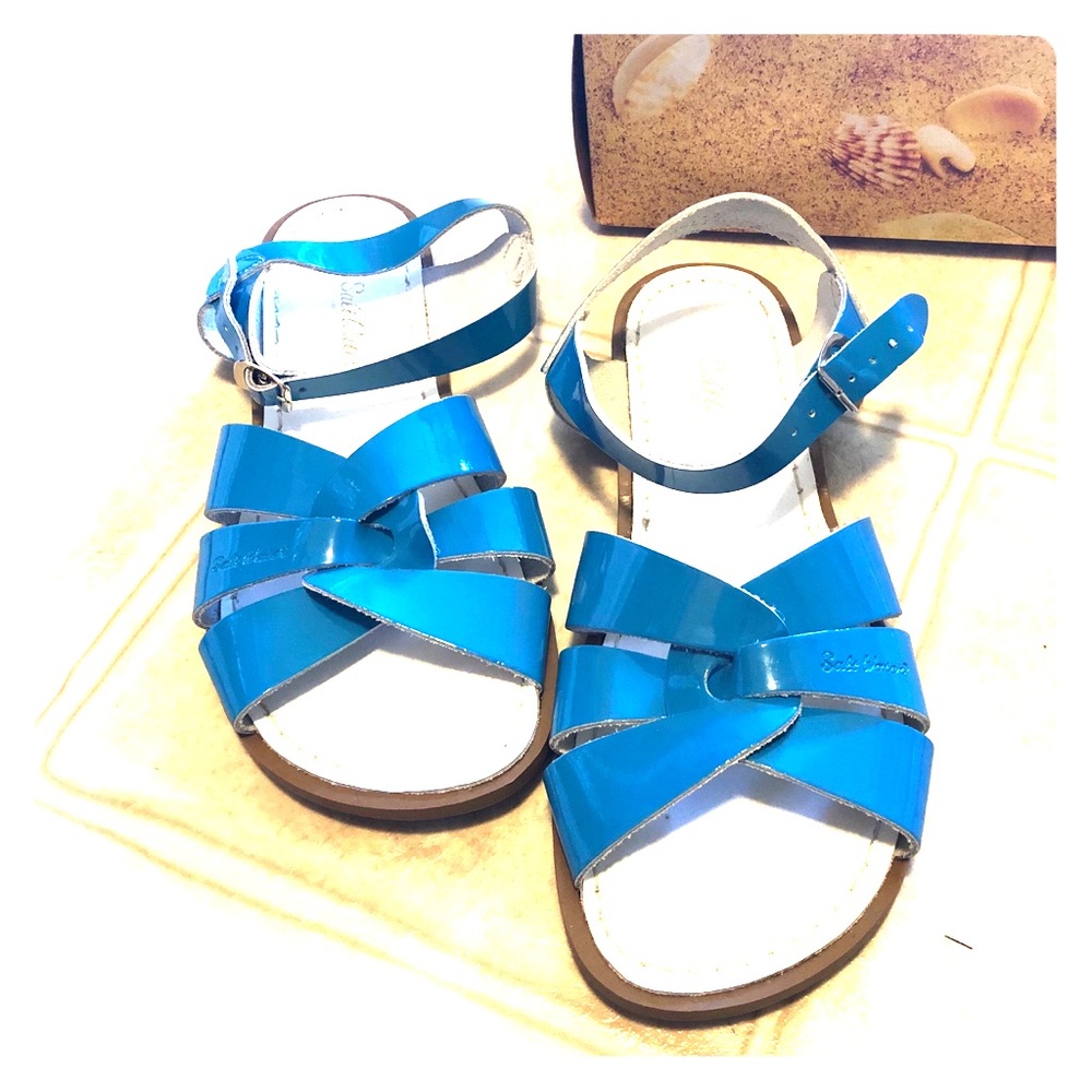 SOLD Shiny turquoise women’s Salt Water sandals